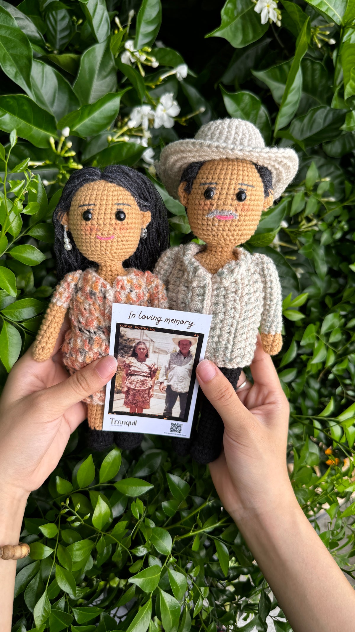 Tranquil - Muñecos de ganchillo personalizados para parejas con tarjeta fotográfica