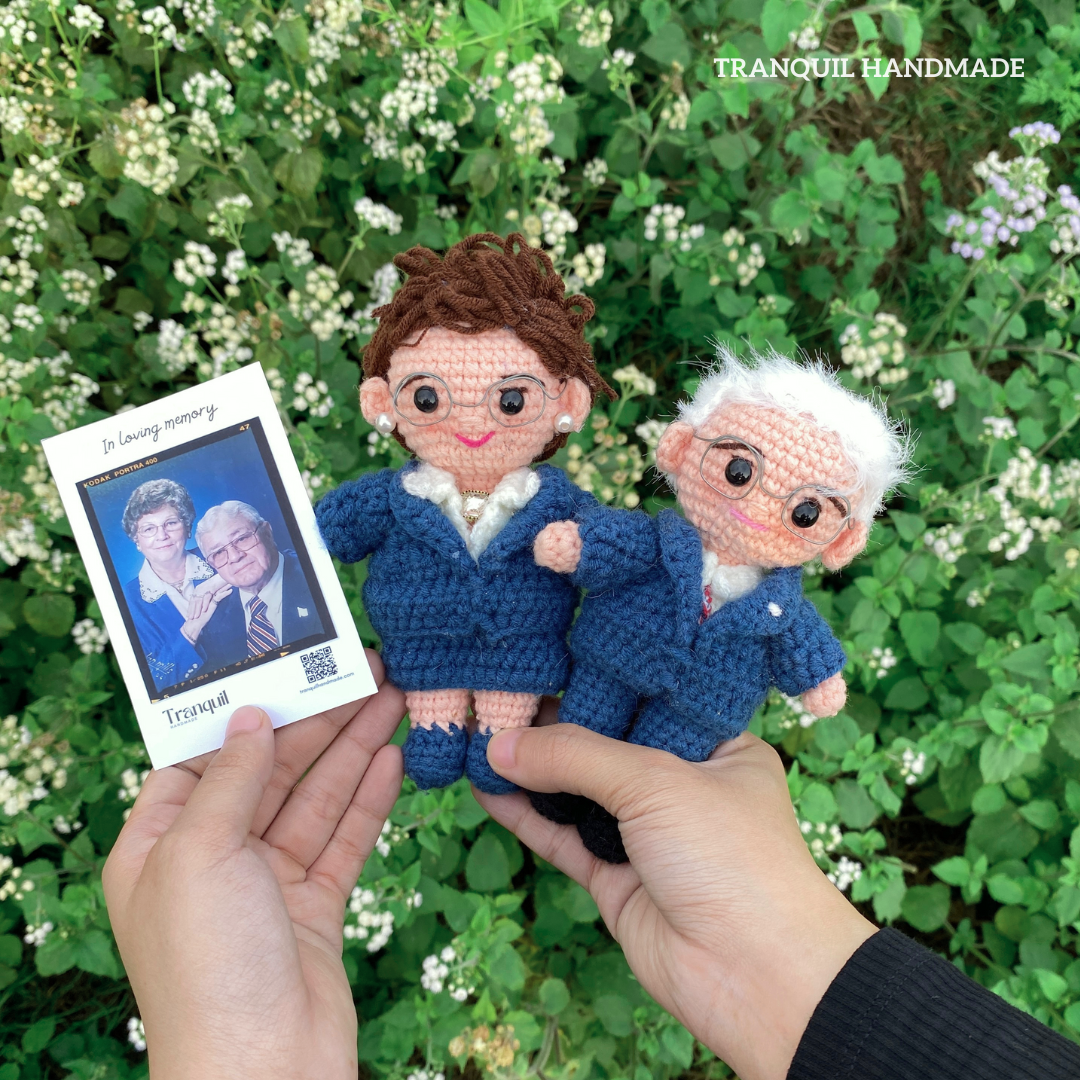 Tranquil - Personalized Couple Crochet Dolls with Photo Card